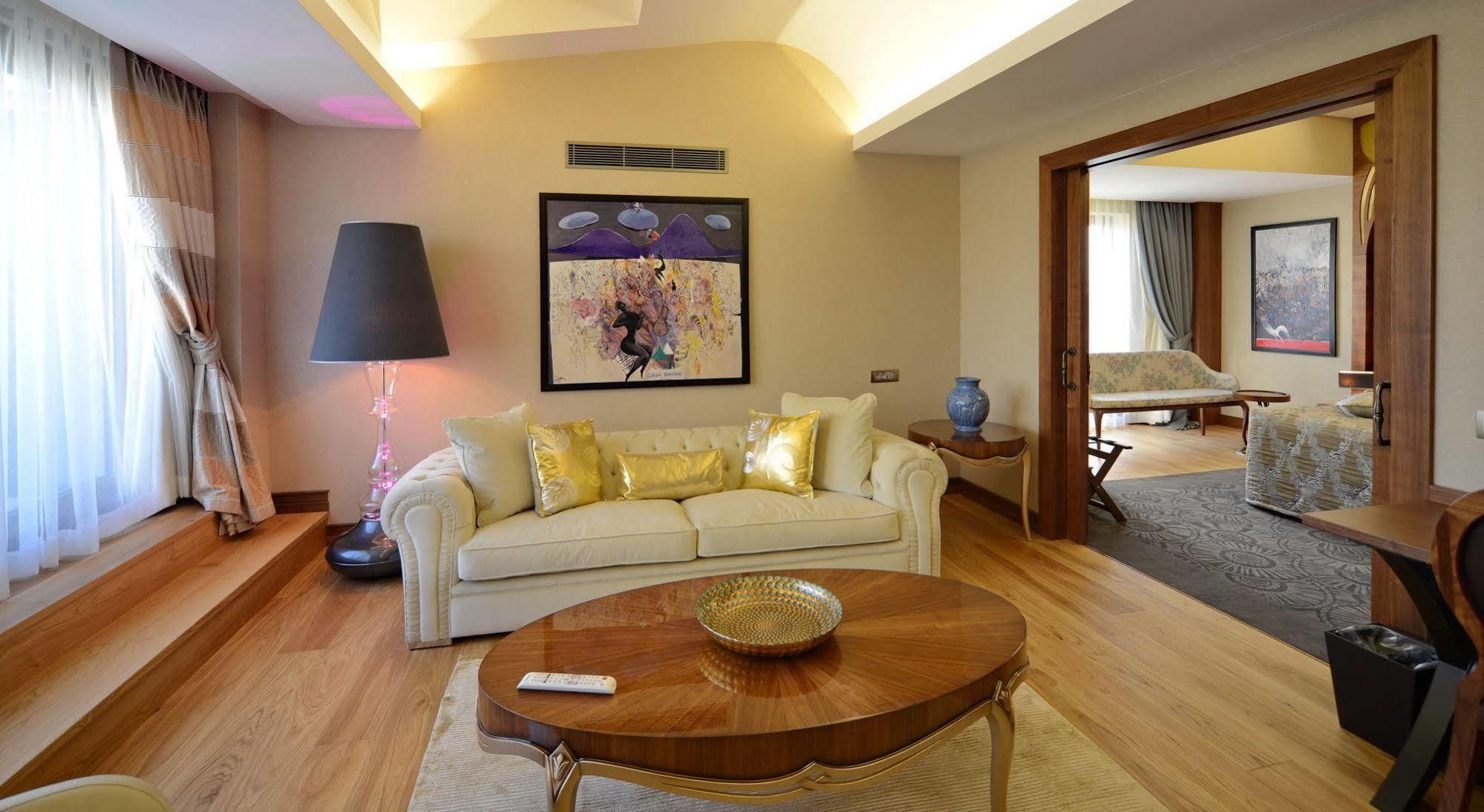 Warwick Ankara Hotel ภายนอก รูปภาพ