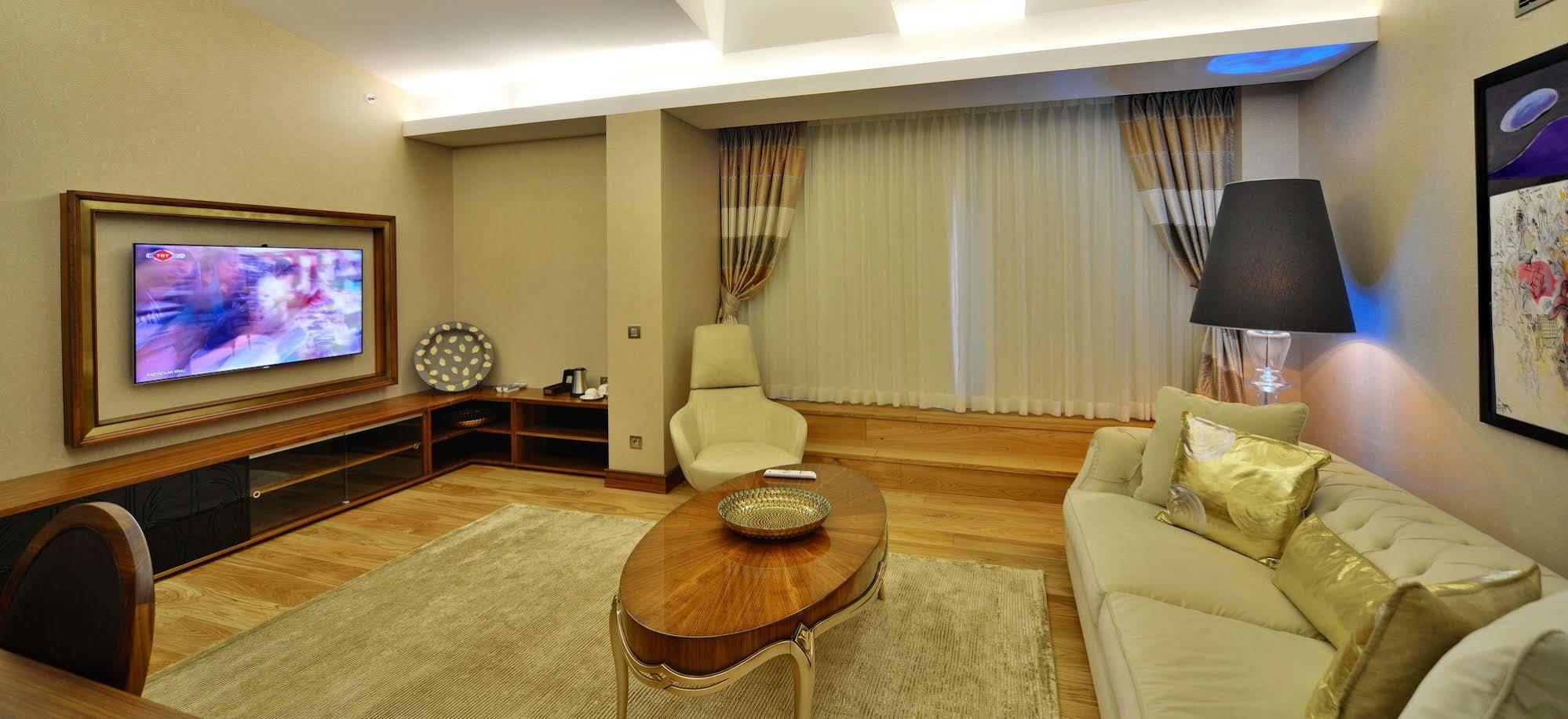 Warwick Ankara Hotel ภายนอก รูปภาพ